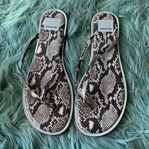Snake 🐍 print sandals